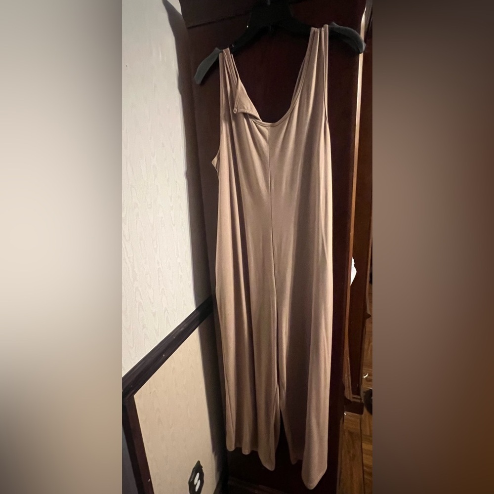 Elegant Tan Sleeveless Jumpsuit